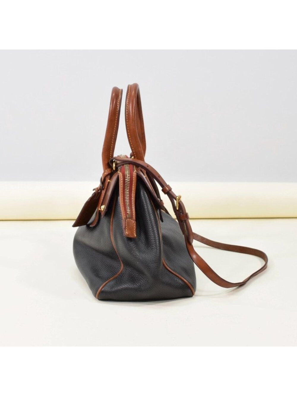 Dooney & Bourke Vintage 90s Black Two-Tone Leather Bag - Picture 2 of 16